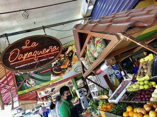 fruiteria at Mercado Hidalgo