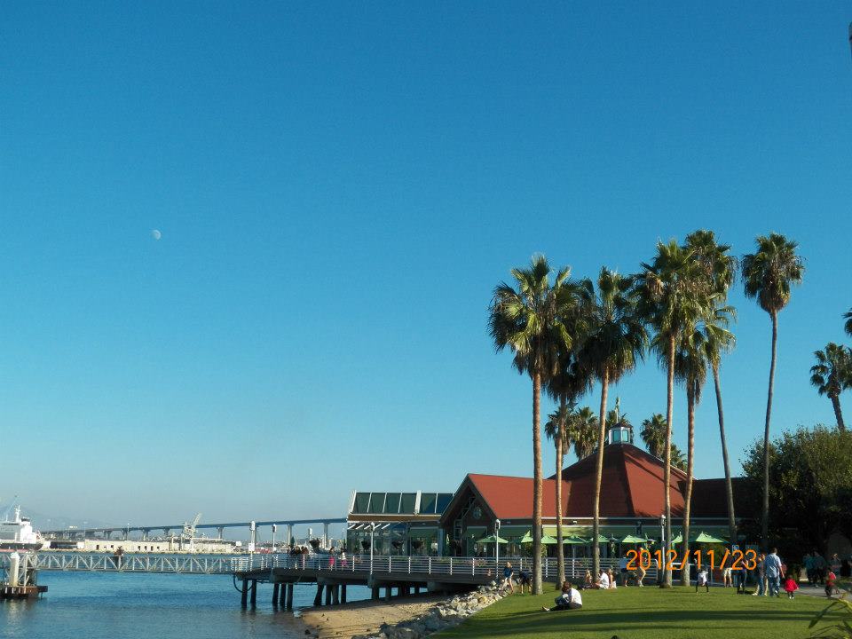 Peohe's in Coronado from the outside