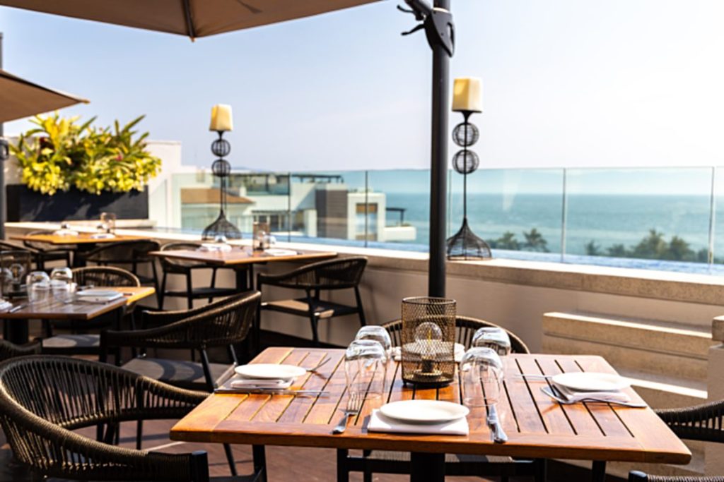 Distinct Skybar